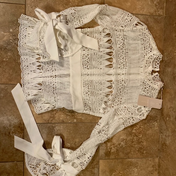 Keepsake lace float top with tie sleeves - Picture 1 of 2